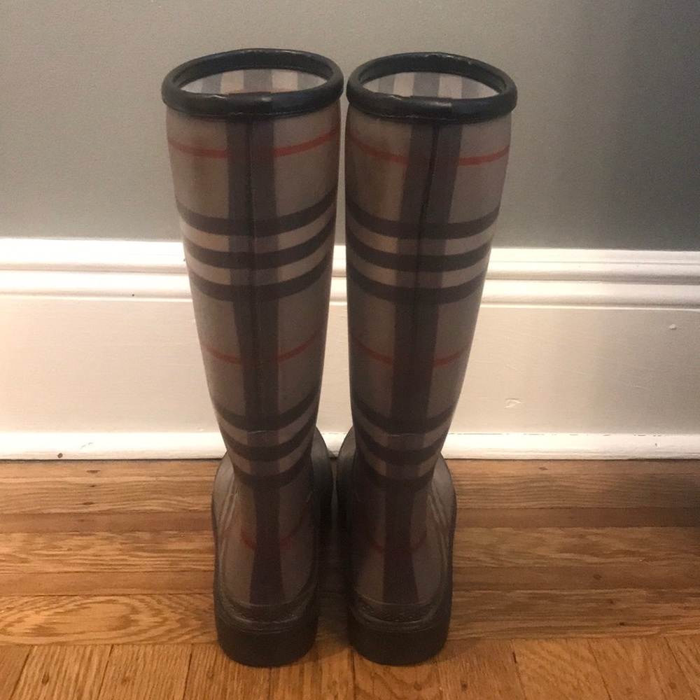 Women’s gray check Burberry rain boots EUR 40 US 9 - Picture 3 of 8